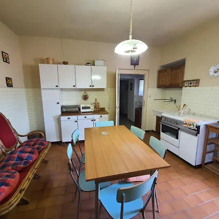 Zeus Lizzano Holiday home San Marcello Piteglio